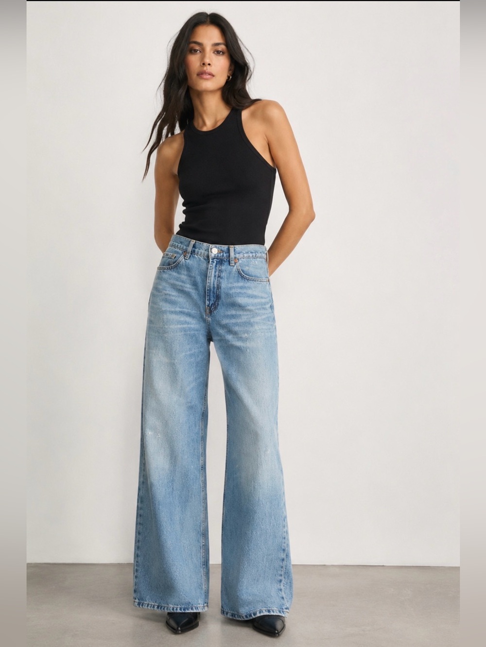 Zara Women’s Wide Leg Jeans Size 10 Light Wash Blue Denim EUR 42  New No Tags